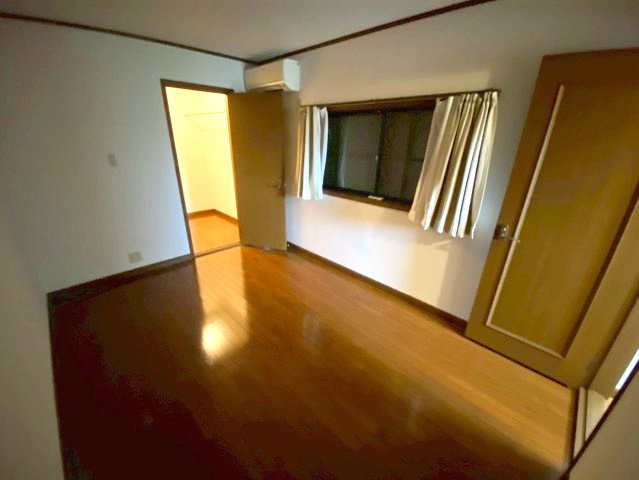 東海道本線 甲南山手駅 徒歩6分 2階建 築31年の居間写真
