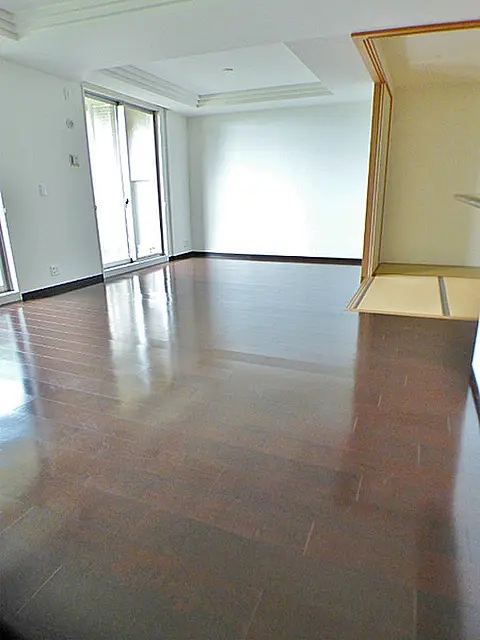 アーバンビュー芦屋山手D棟の居間写真