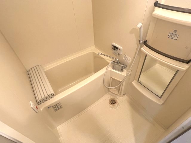 ブリックブロックの風呂写真