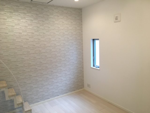 プレステージ三宮東の居間写真