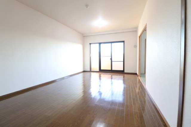 パーク・ハイム東芦屋町の居間写真
