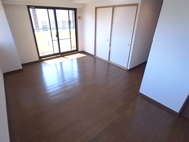 パーク・ハイム東芦屋町の居間写真