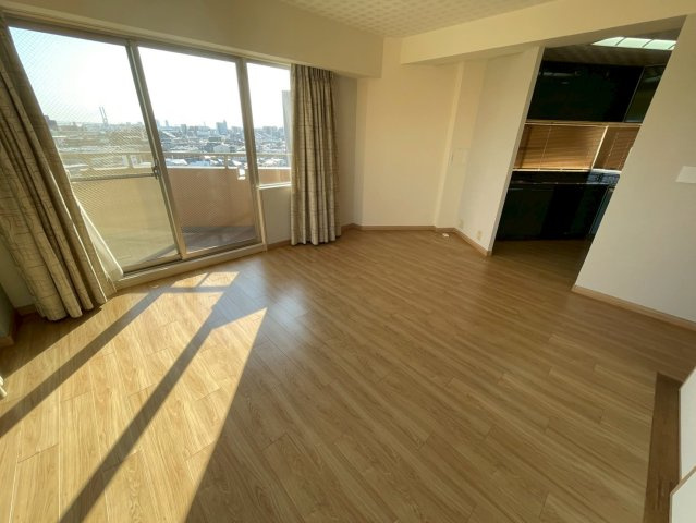 リーベスト芦屋川の居間写真