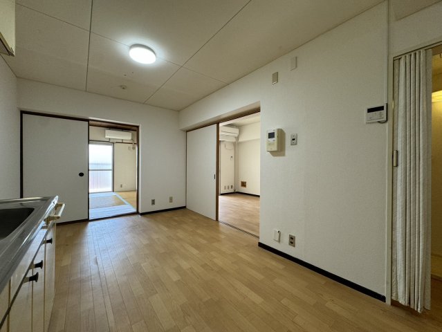 灘南コート一番館の居間写真