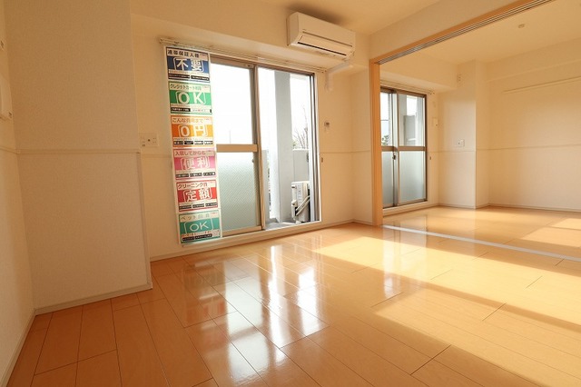 エアリーヒルズ芦屋の居間写真