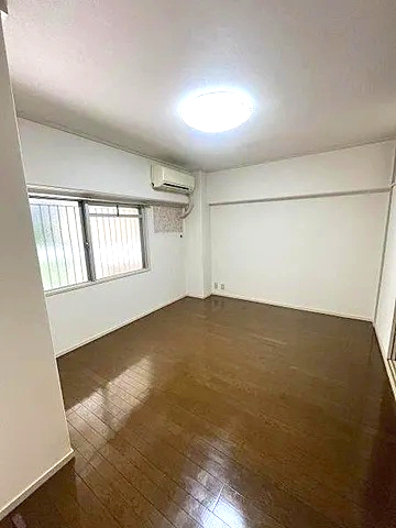 芦屋パインリッチの居間写真