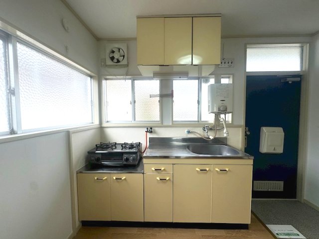 めぞんかもめのキッチン写真