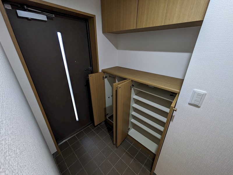 NTPRレジデンス甲子園四番町の玄関写真