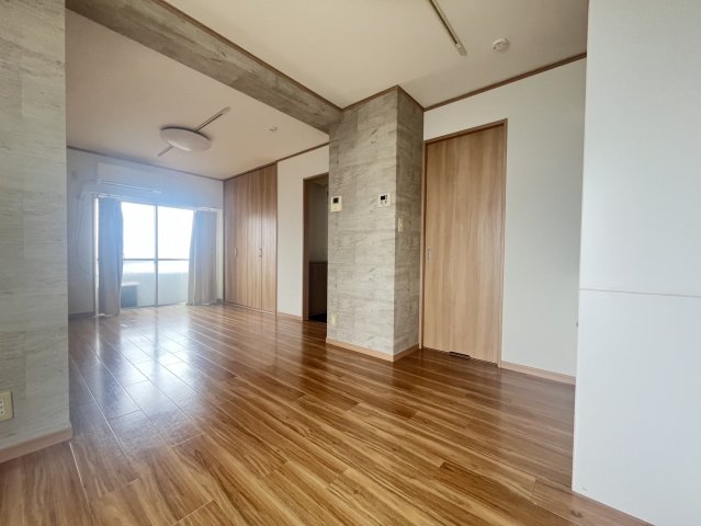 湊川第3マンションの居間写真