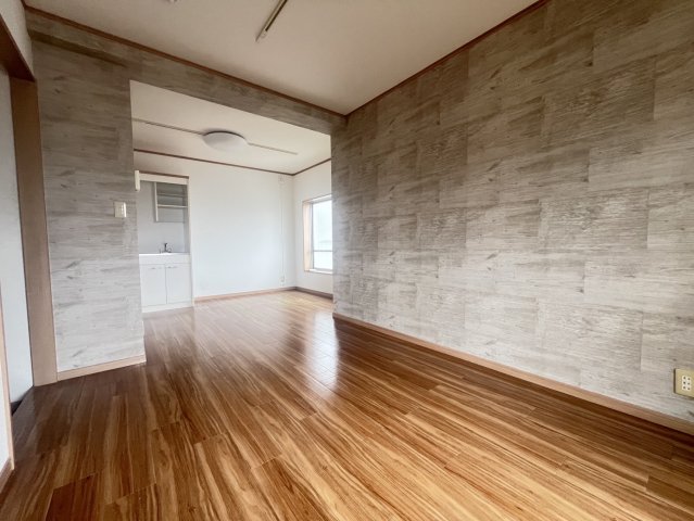 湊川第3マンションの居間写真