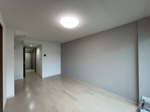 ウェルスクエア西宮北口の居間写真