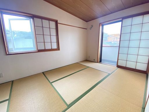 リエゾン楠丘の居間写真