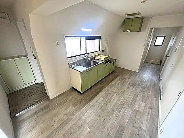 セレコート東灘の居間写真