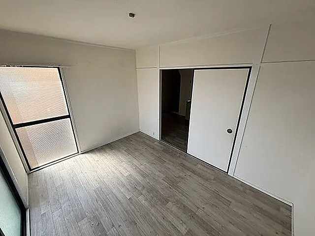 セレコート東灘の居間写真