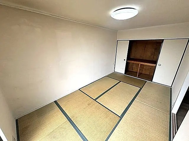 セレコート東灘の居間写真