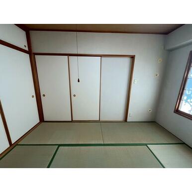 藤和芦屋川ホームズの居間写真