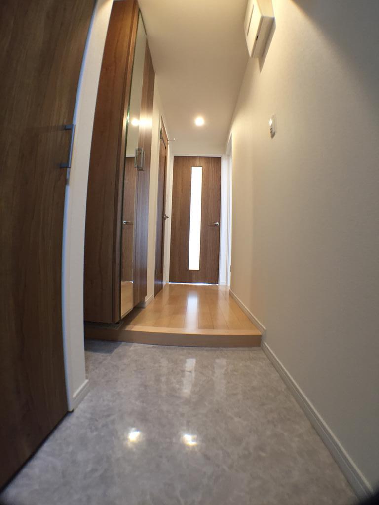 芦屋松浜ハイツの玄関写真
