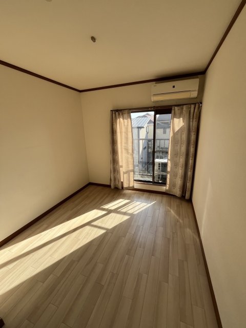 プレタメゾン岡本の居間写真