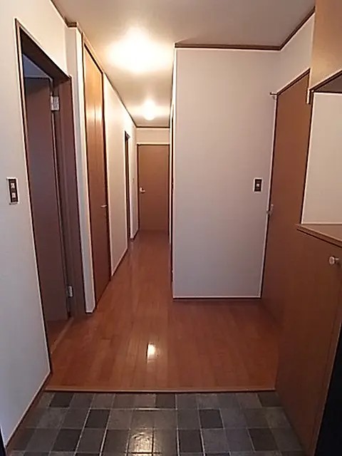 アヴェール上筒井の玄関写真