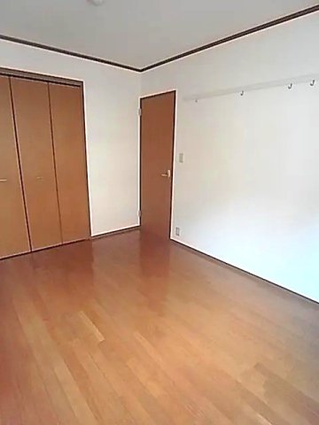 アヴェール上筒井の居間写真