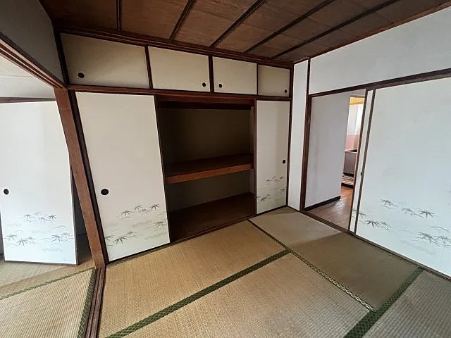 サンハイツセノオの居間写真