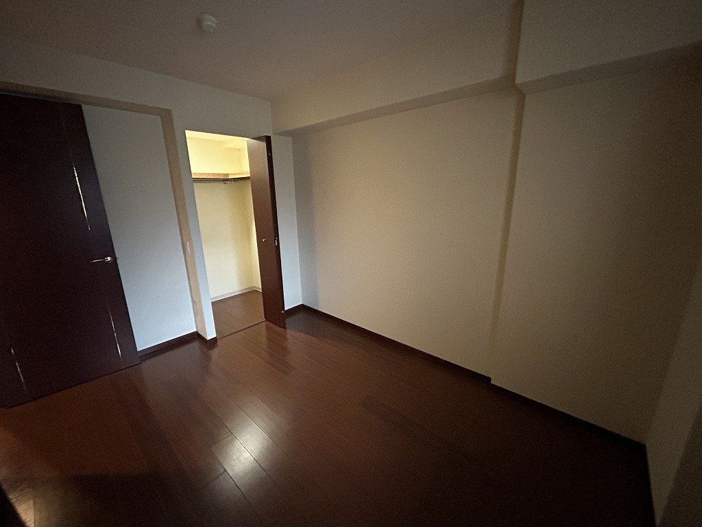 ロイヤルグラン芦屋の居間写真