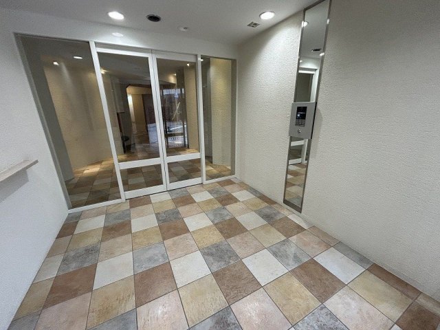 ロイヤルグラン芦屋の居間写真