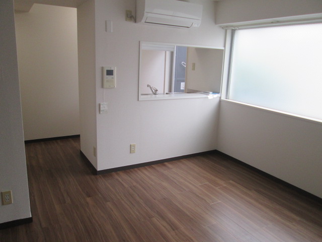 ハウゼ芦屋の居間写真