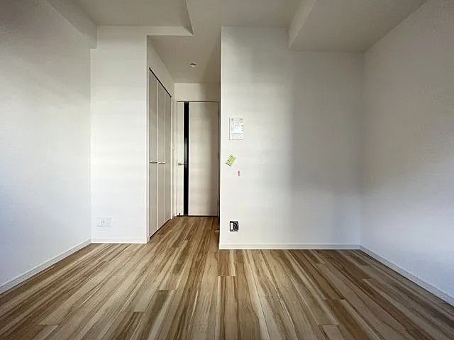 レオンコンフォート神戸駅前の居間写真