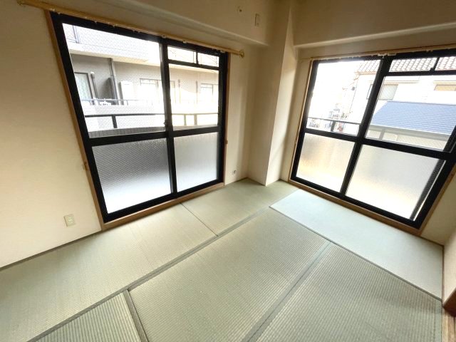 ビエント六甲の居間写真
