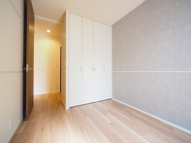Urban RISM Court 西宮北口の居間写真