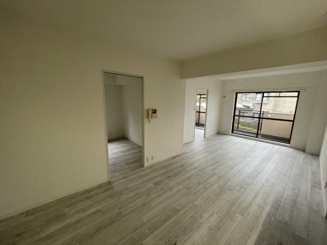 クレストヒル芦屋の居間写真