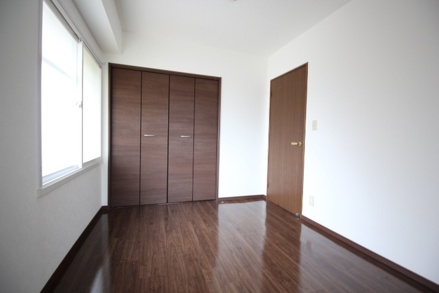 フロンティアホームズ芦屋の居間写真