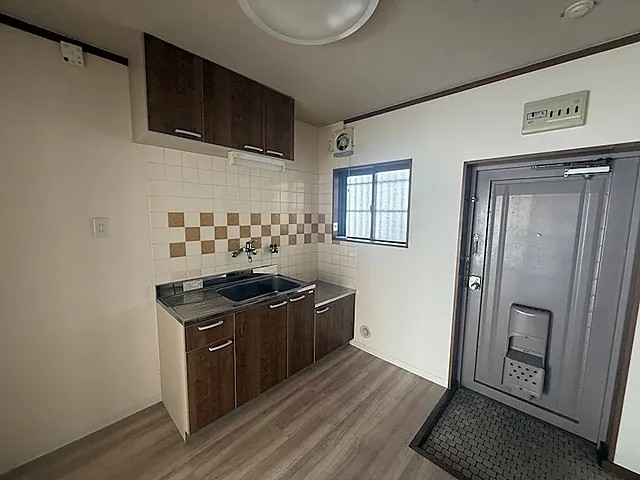 ファミネス芦屋の居間写真