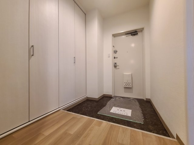メゾン大原の玄関写真