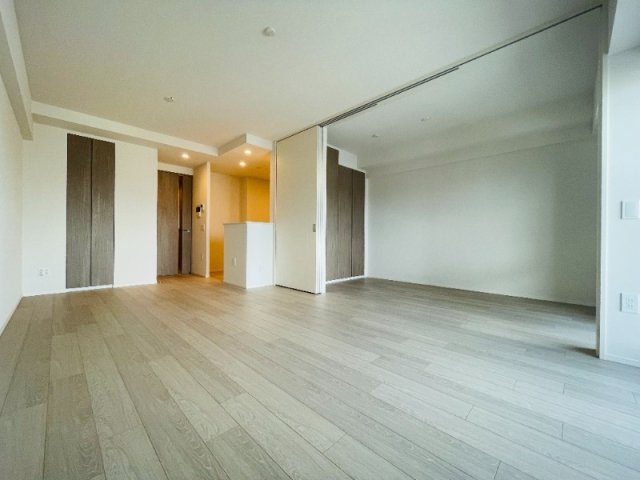 シエリア神戸元町の居間写真