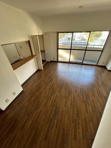 カーサコモド芦屋の居間写真