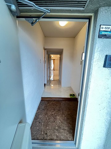 夙川グリーンタウンの玄関写真
