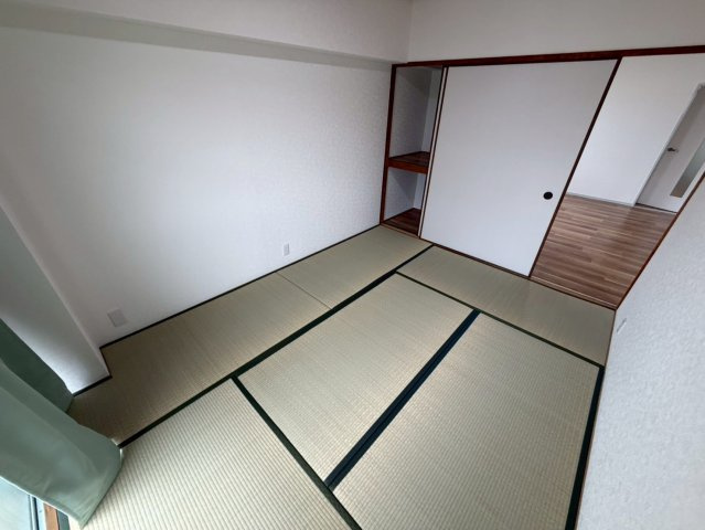 芦屋精道スカイハイツの居間写真