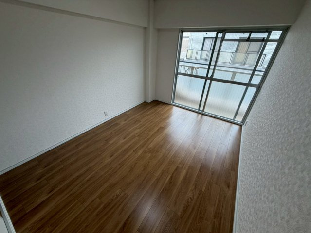 芦屋精道スカイハイツの居間写真