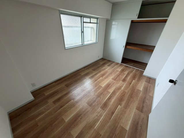 芦屋精道スカイハイツの居間写真