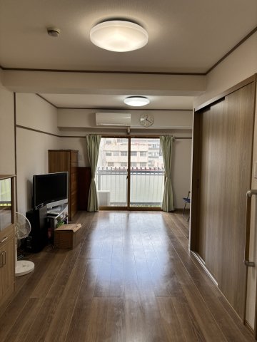 甲南サンコーポラスの居間写真