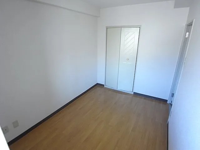 ハッピーコート芦屋の居間写真