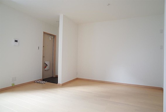 アクロス芦屋西アパートメントIIの居間写真