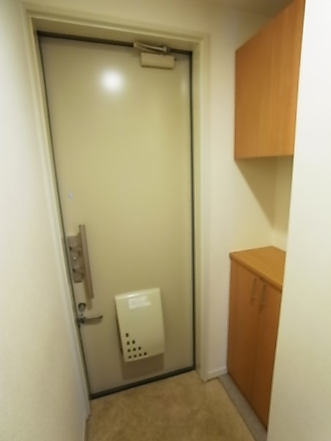 シンフォニエッタ西岡本の玄関写真
