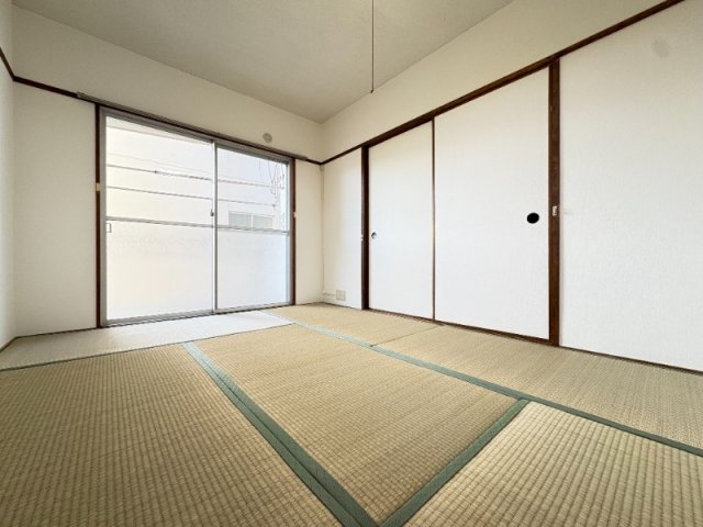 西灘マンションの居間写真