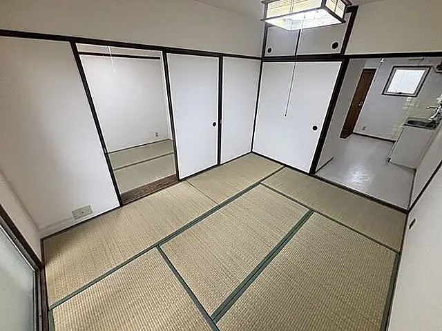 西灘マンションの居間写真