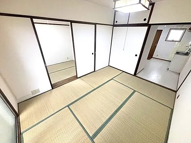 西灘マンションの居間写真
