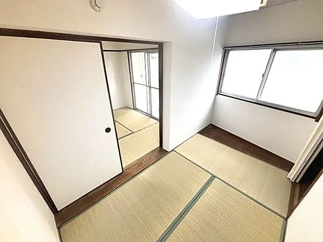 西灘マンションの居間写真