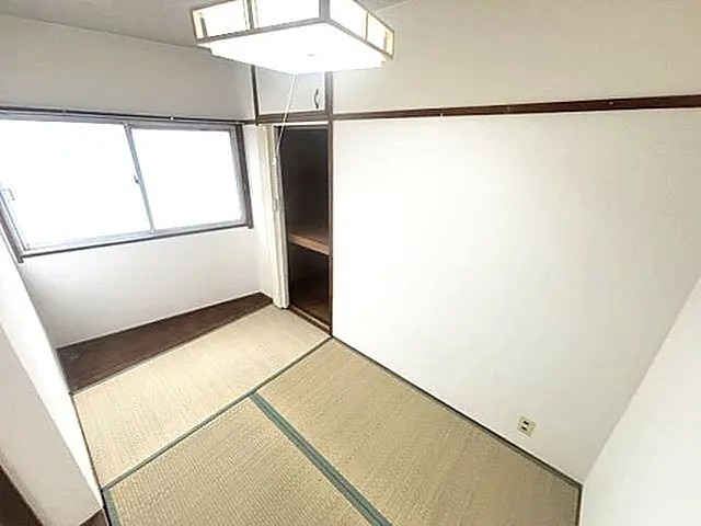 西灘マンションの居間写真